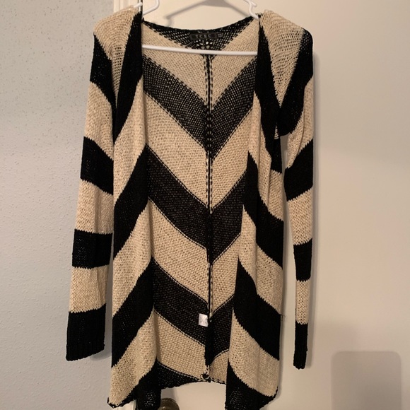 Knit sweater - Picture 1 of 1